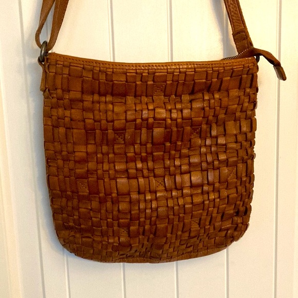 Anthropologie Handbags - Anthropologie Vilenca Holland weaved Leather Crossbody Tote Cognac